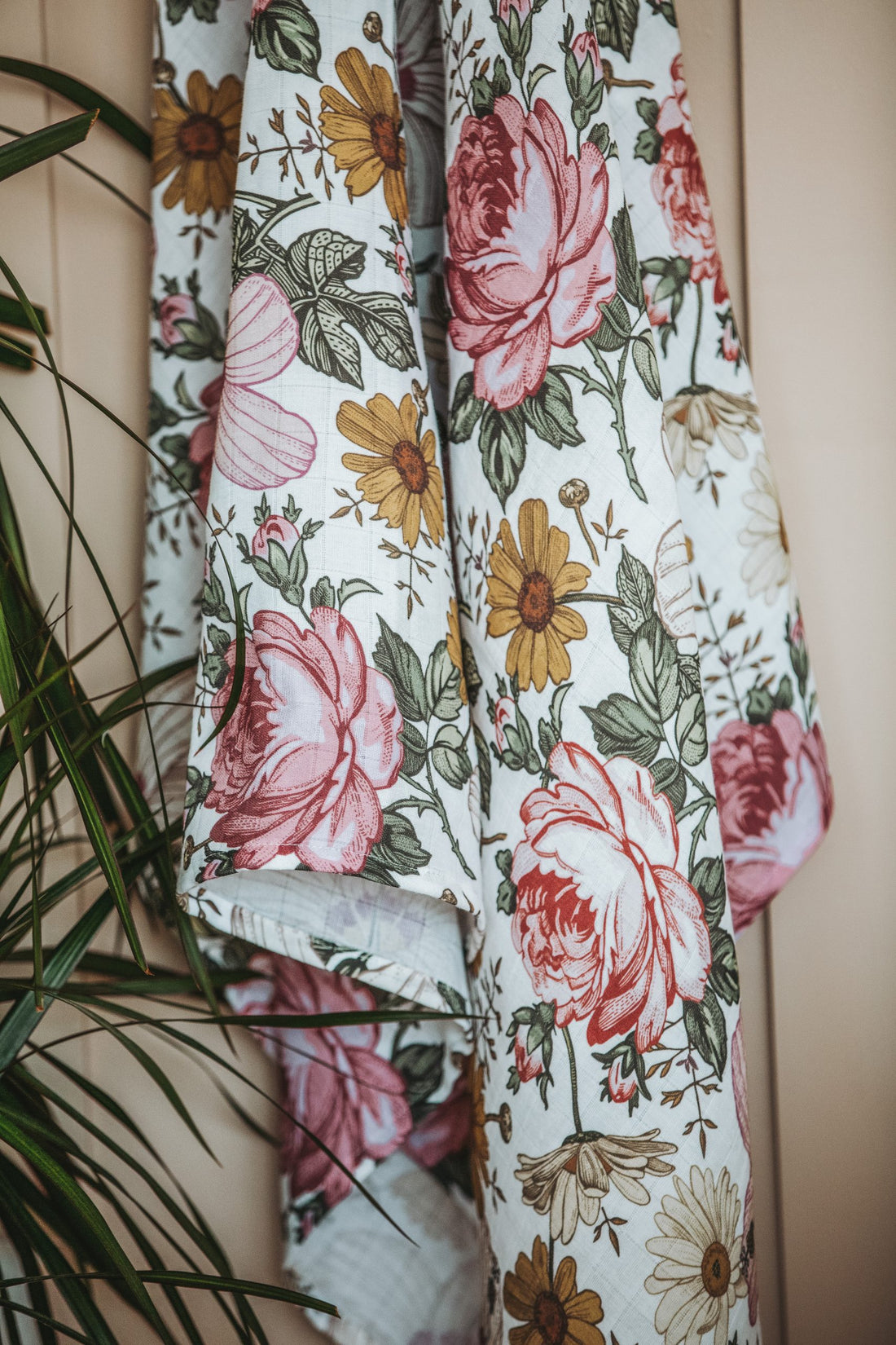Hibiscus Müslin Örtü