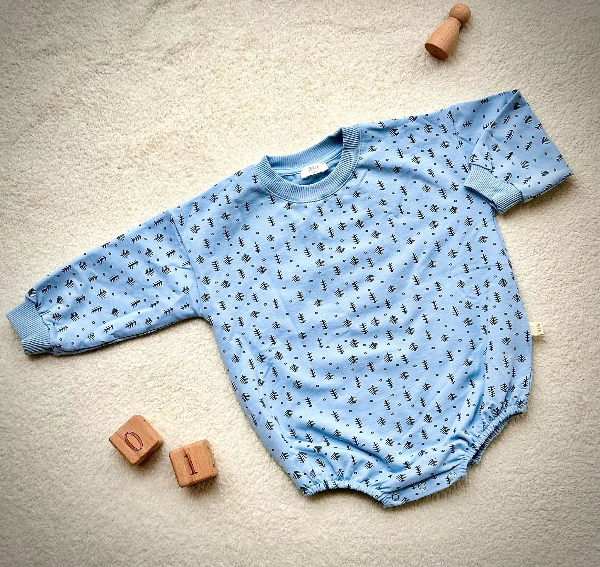 Açık Mavi Romper Siyah Ağaç Desenli Büyük Boy Pamuklu Tulum Romper